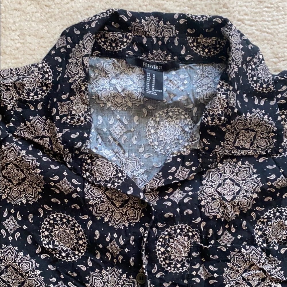 Patterned button down collar shirt - Picture 3 of 4